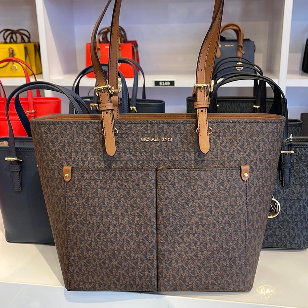 MICHAEL KORS JET SET TRAVEL MEDIUM DOUBLE POCKET TOTE 
BROWN SIGNATURE
NWT